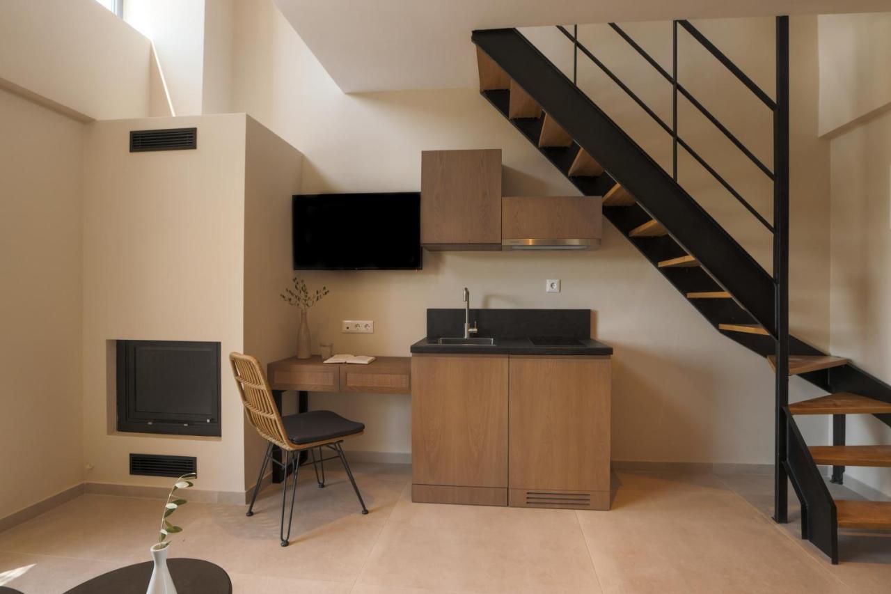 Elivia Boutique Suites Almiropotamos Bagian luar foto