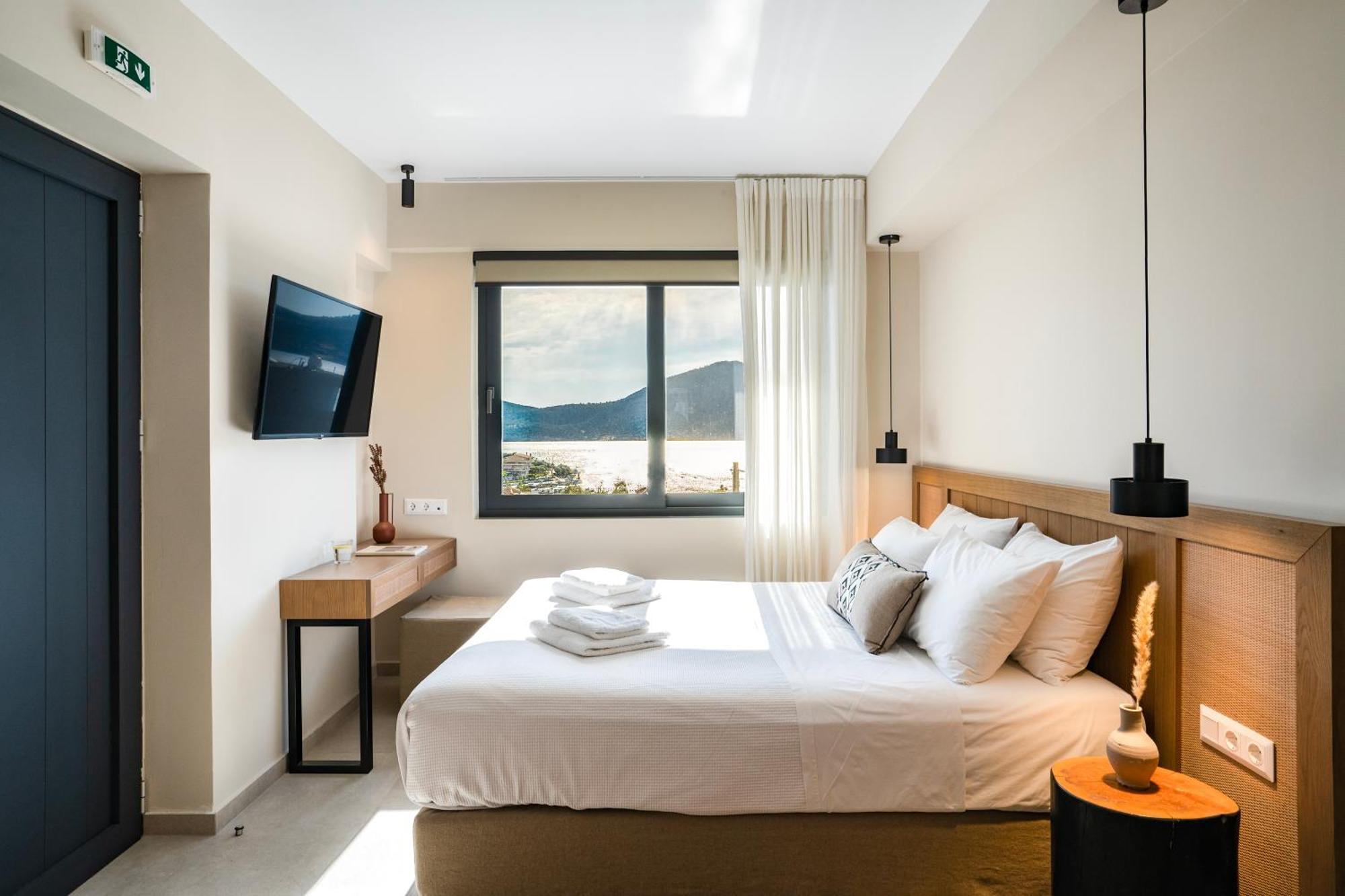 Elivia Boutique Suites Almiropotamos Bagian luar foto